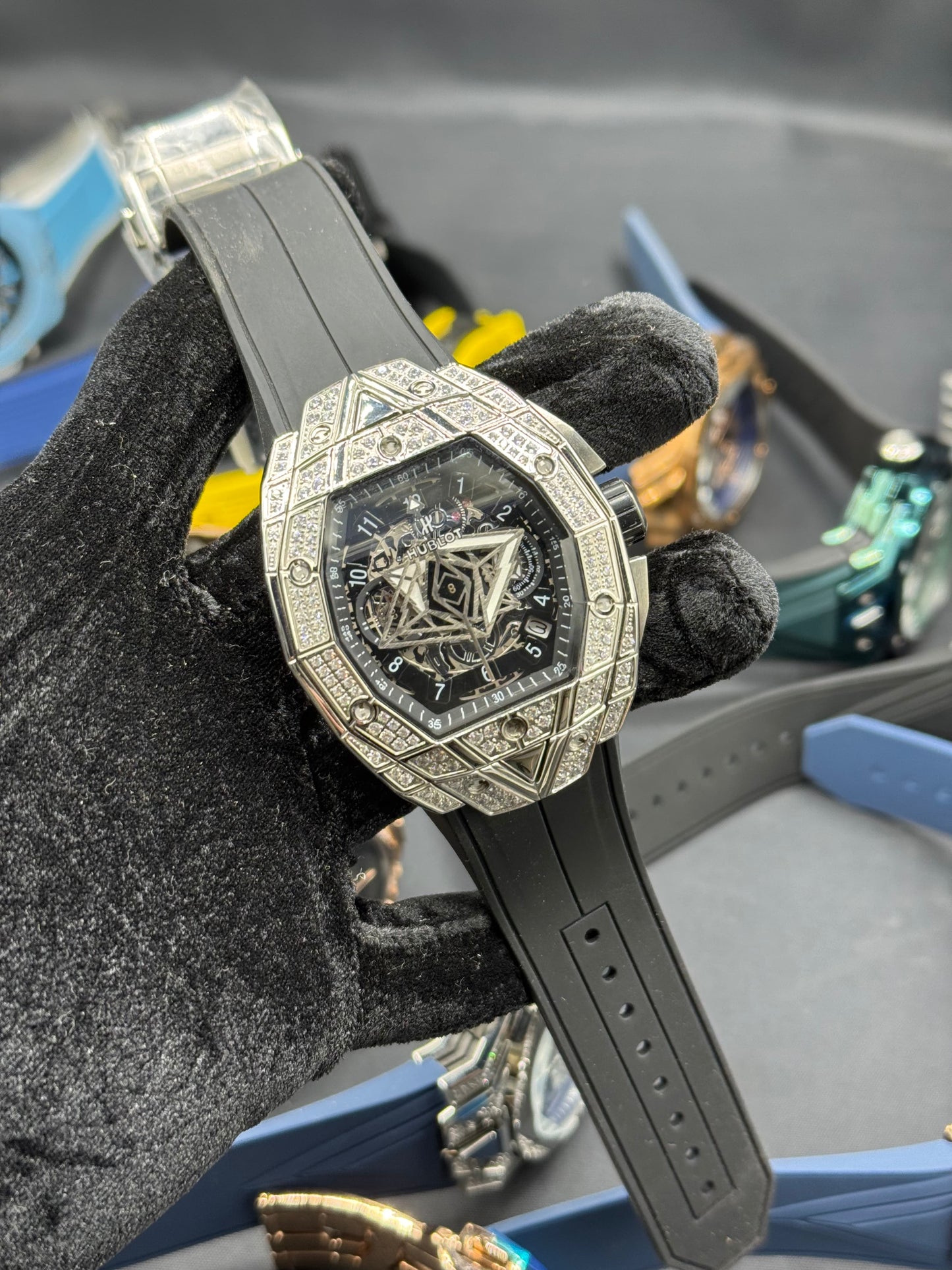 Hublot Sang Blue Icedout Edition