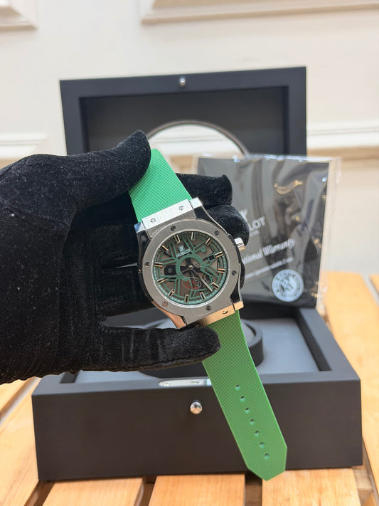 HUBL0T CLASSIC FUSI0N SKELETON WATCH