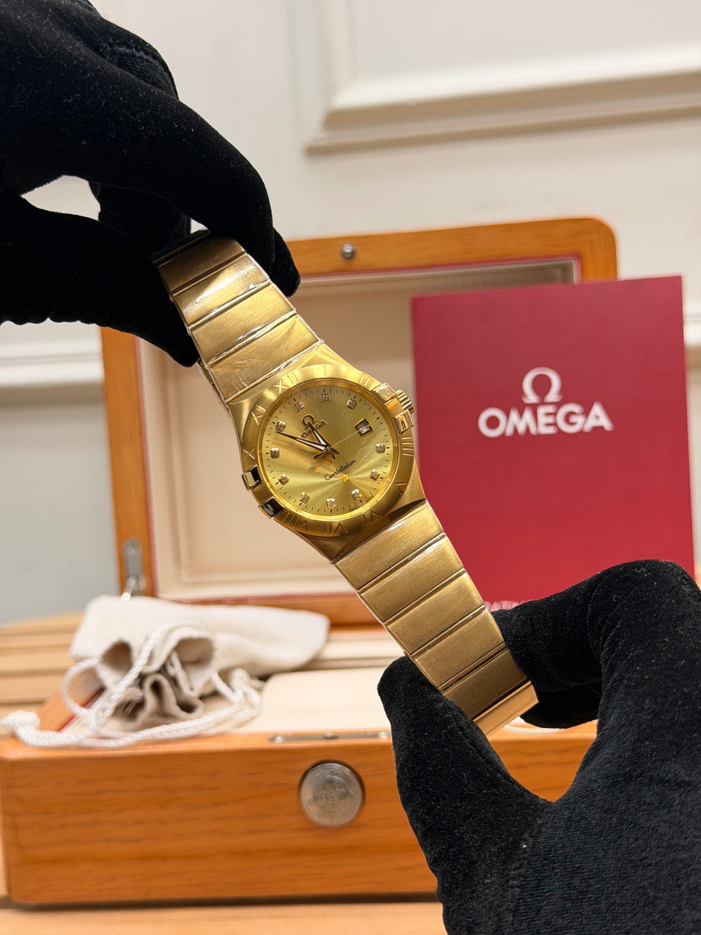 0MEGA CONSTELLATION OLD MONEY WATCH
