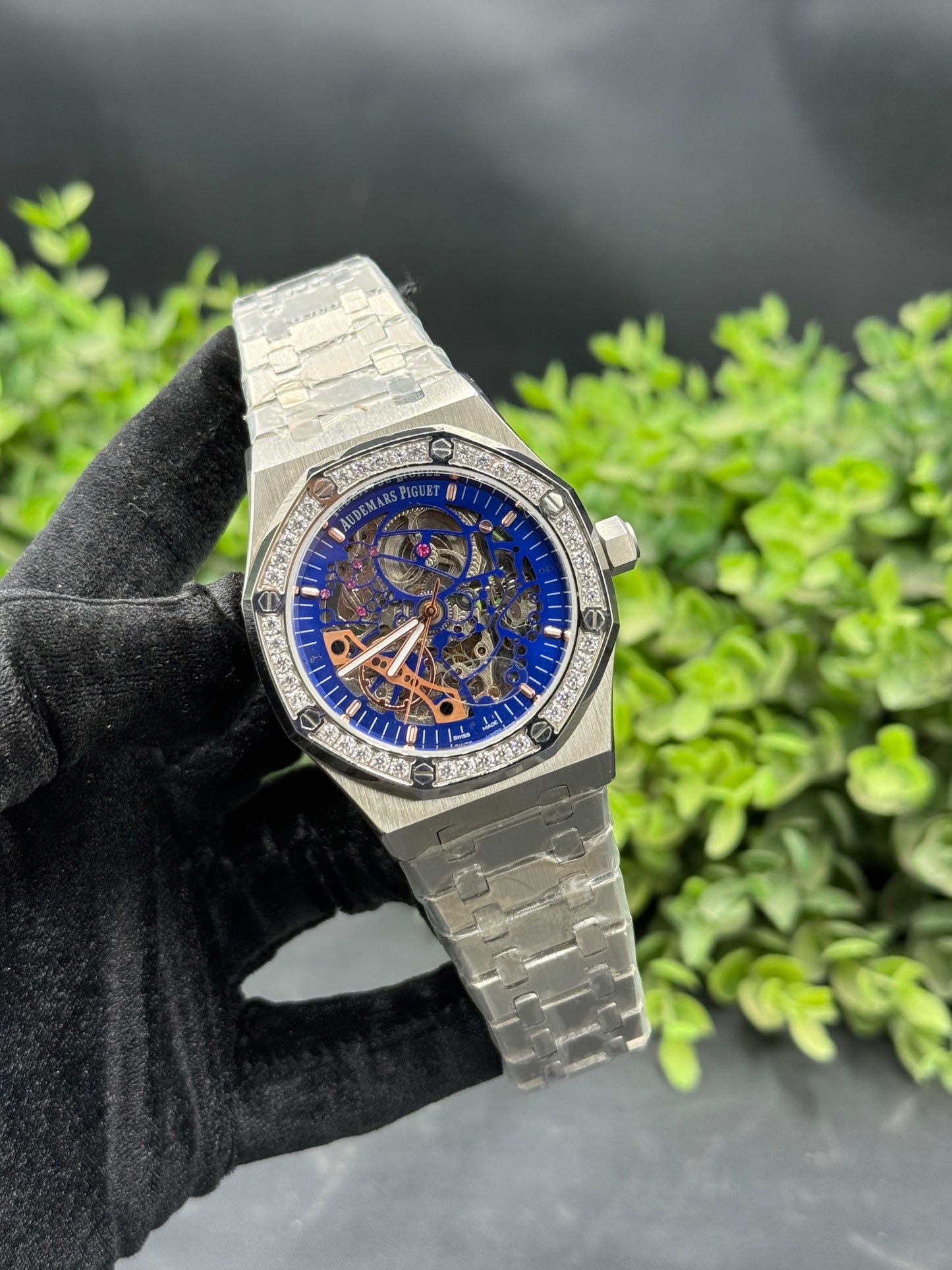 AP Skeleton Stone Face Watch