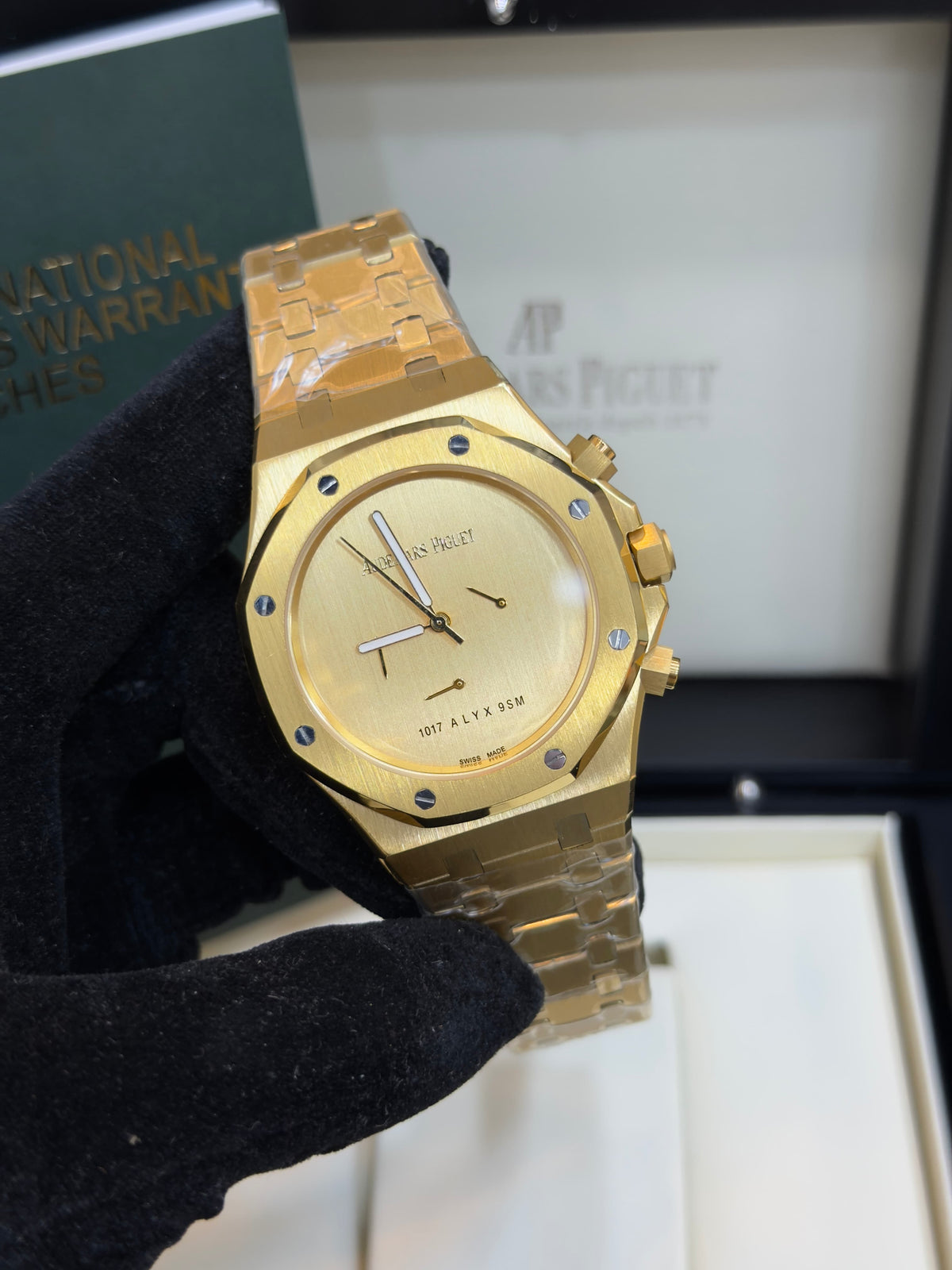 AP CHRONOGRAPH GOLD