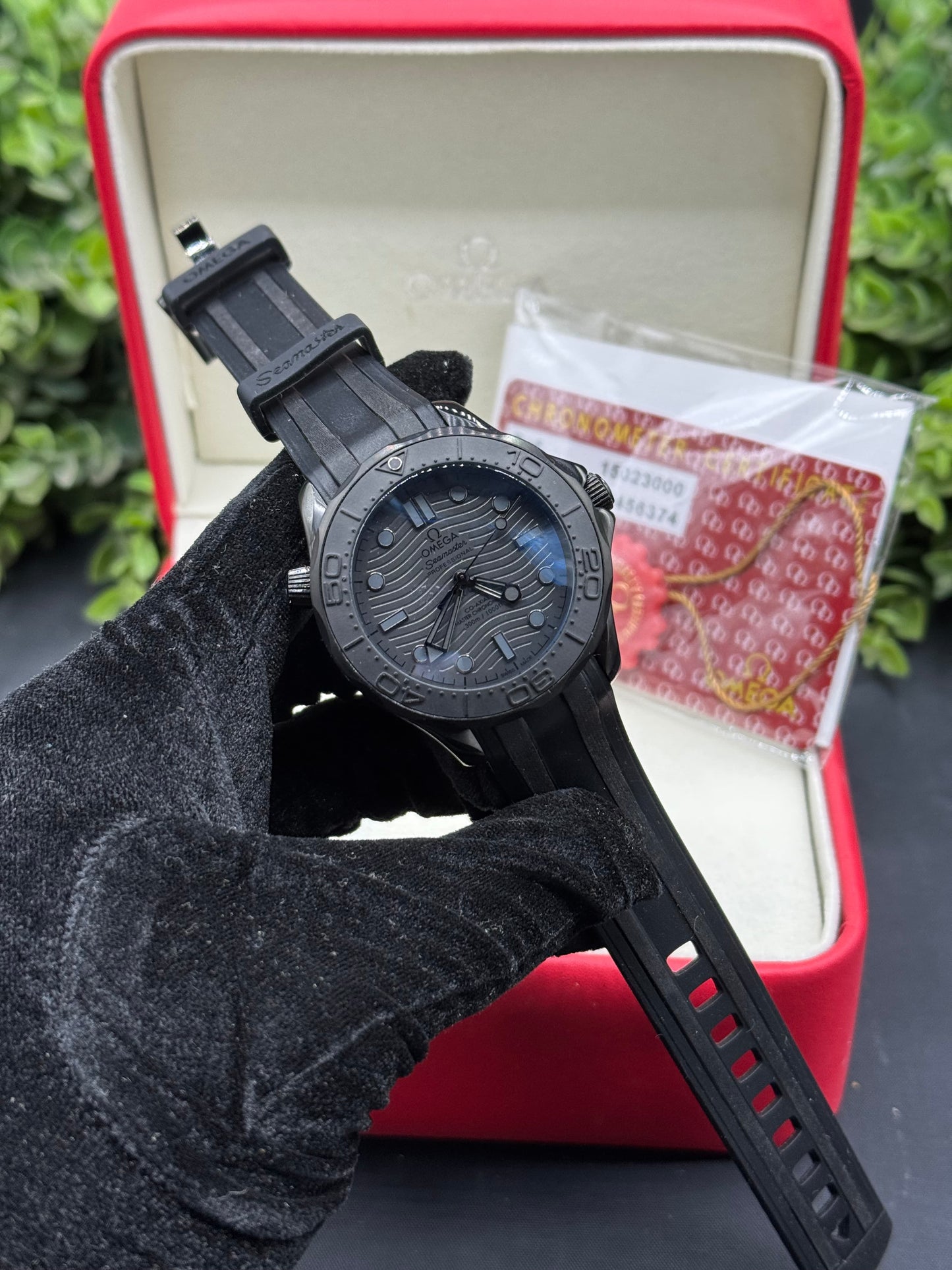 0MEGA Seamaster Limited Edition