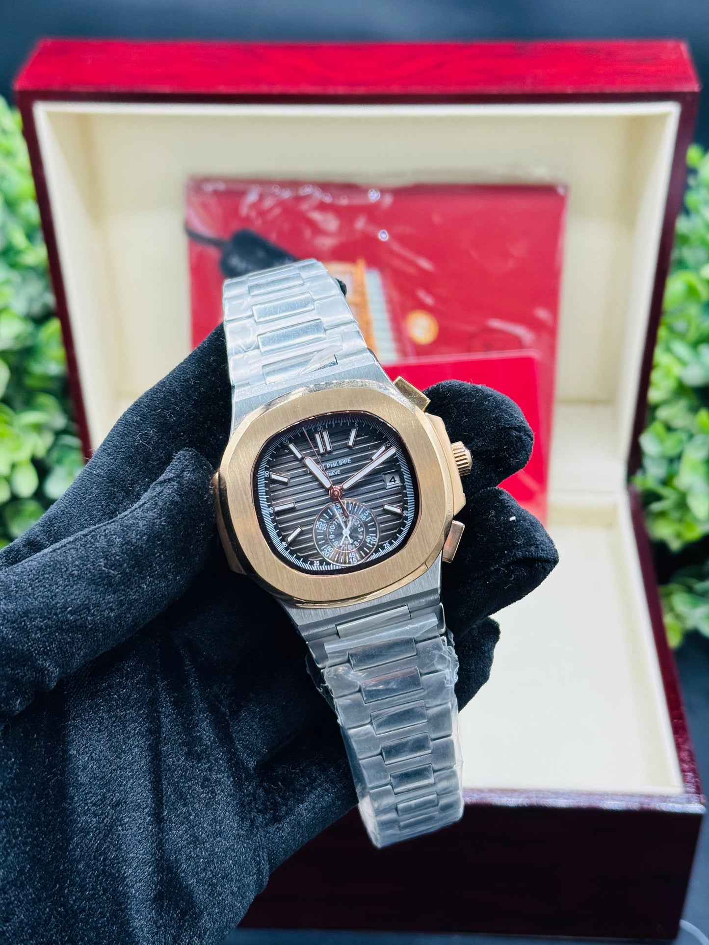 PP CENTRE SECOND AUTOMATIC WATCH