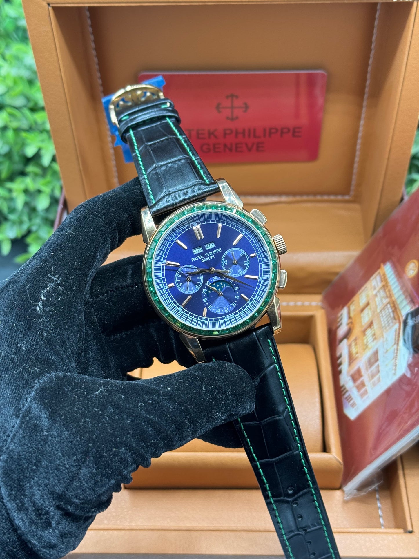 PP 7 FEATURES ICED BEZEL WATCH