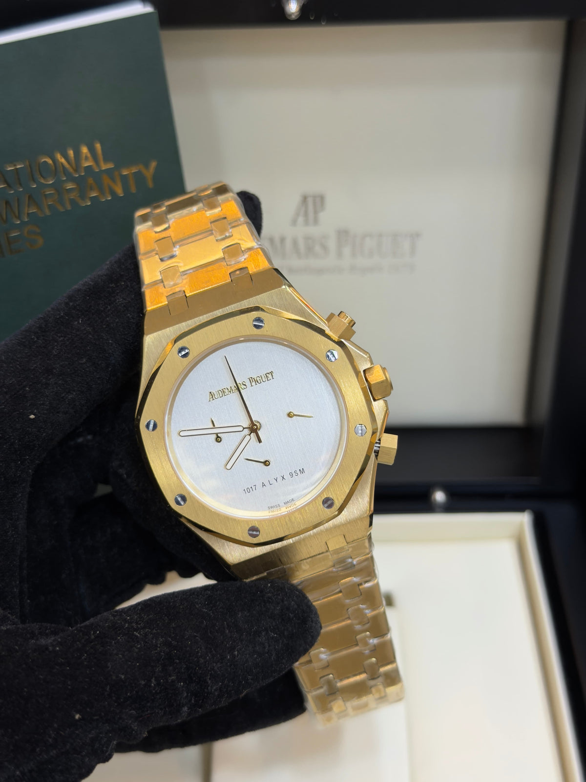 AP CHRONOGRAPH GOLD