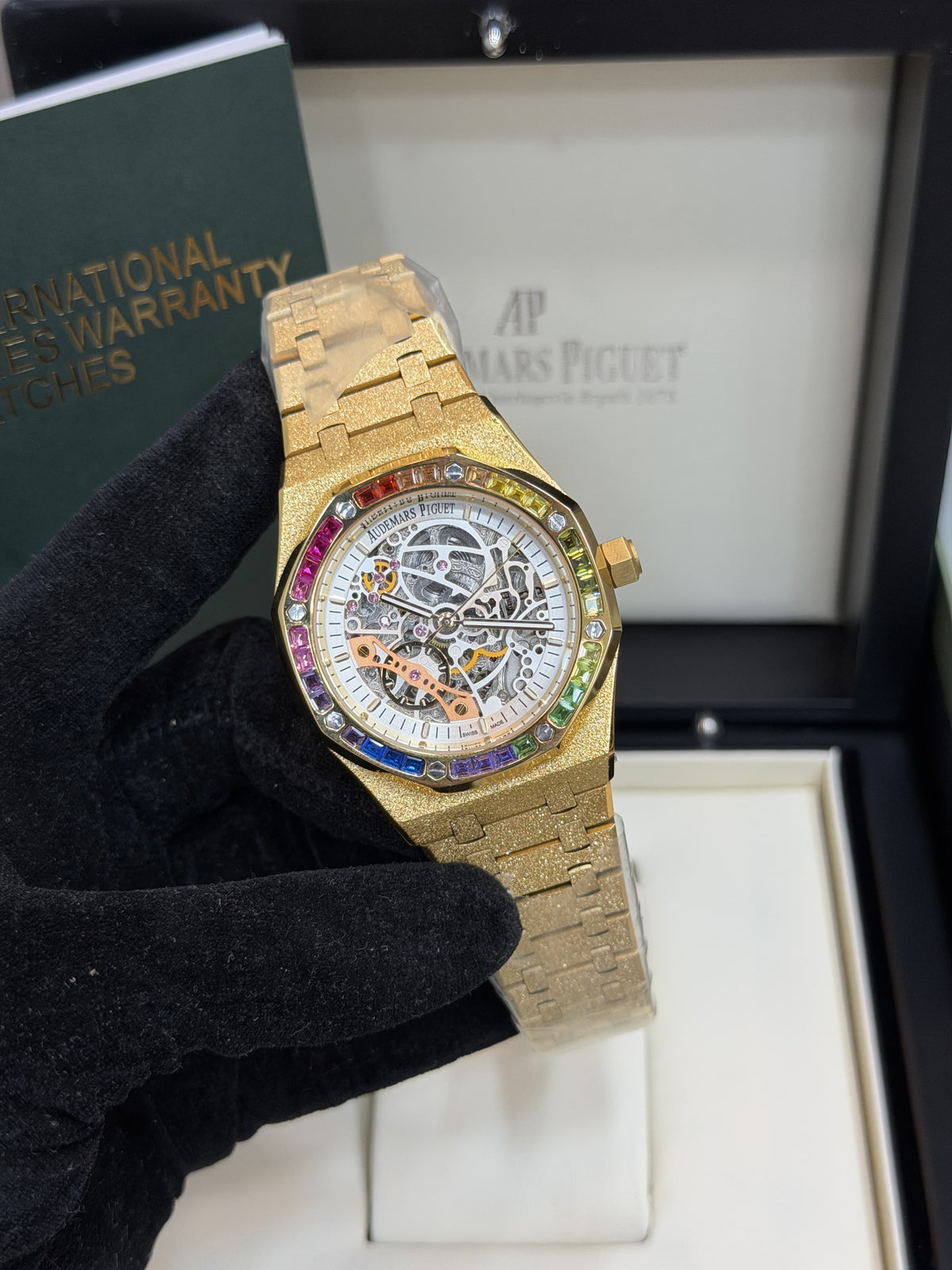 AP SKELETON RAINBOW FROSTED