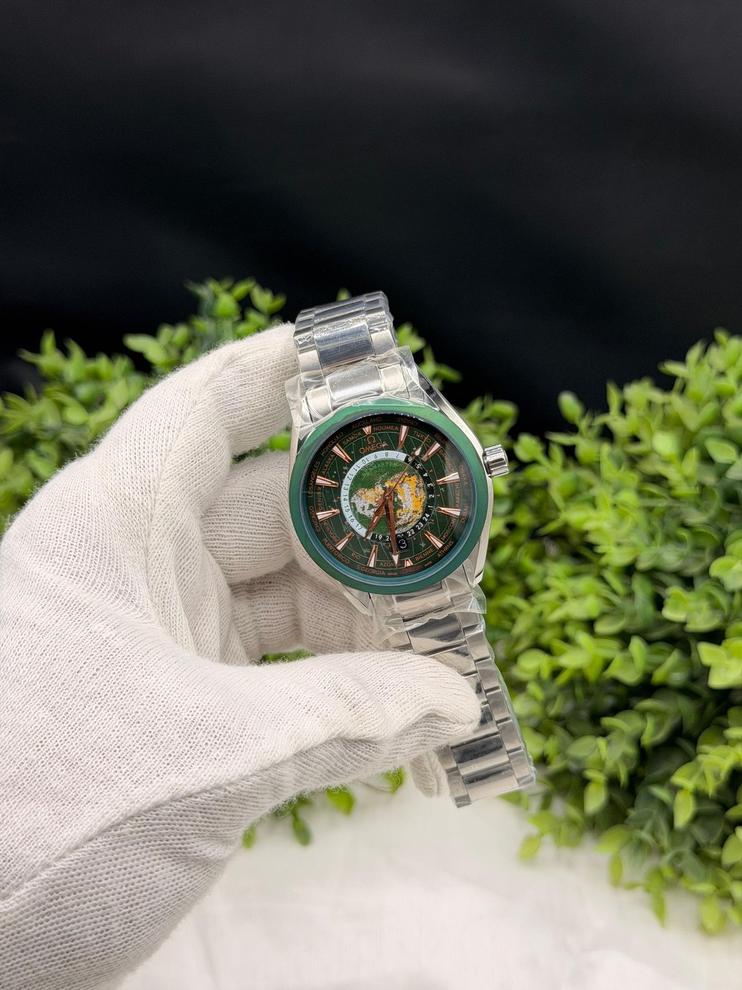 OMEGA SEA MASTER WORLD